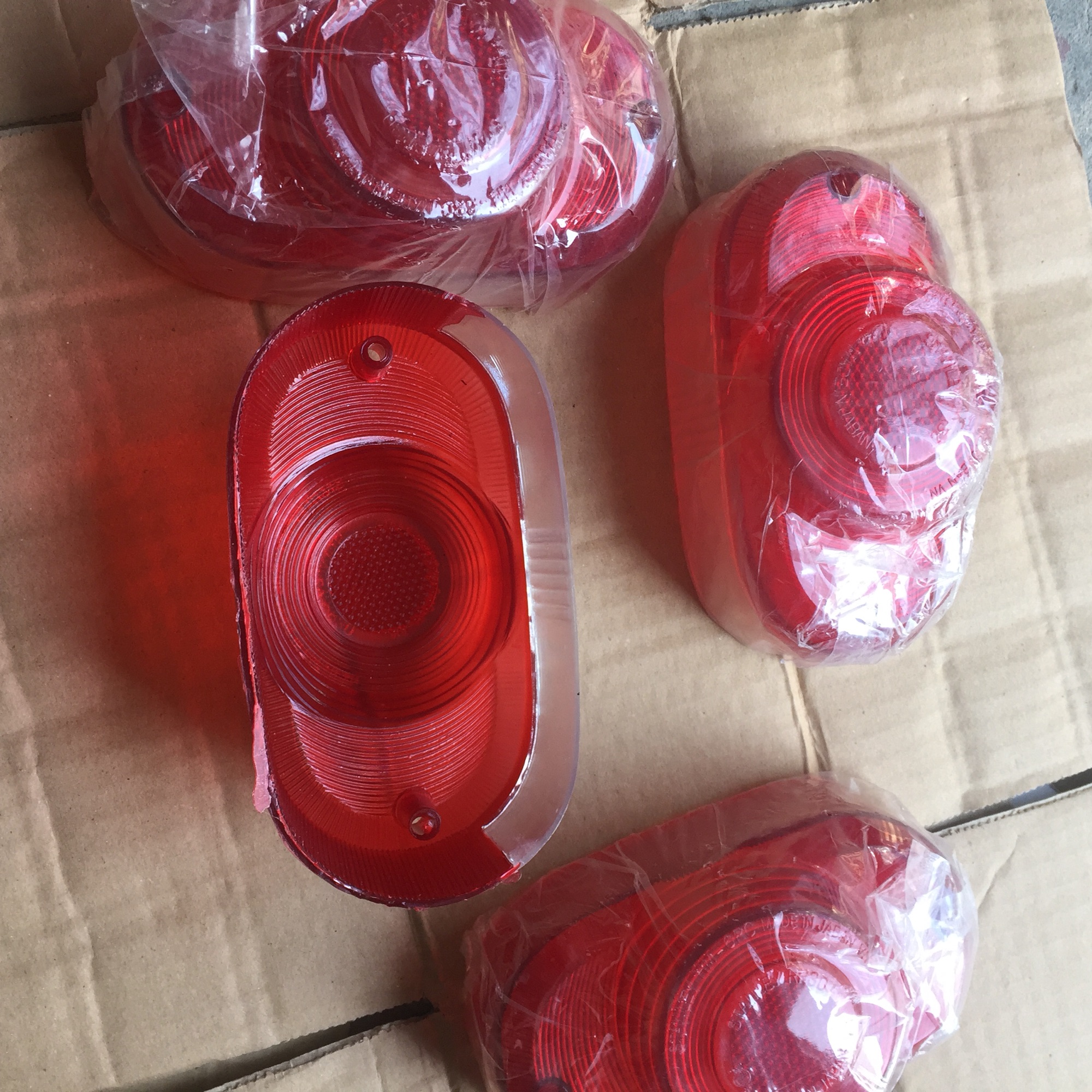 Nắp chụp hậu xe honda 67, Cub 78