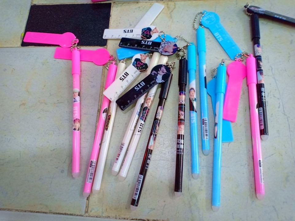 COMBO 2  BÚT MỰC XANH BTS