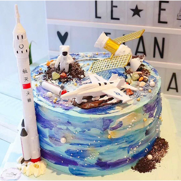 Bộ du hành vũ trụ - Trang trí bánh sinh nhật bánh kem