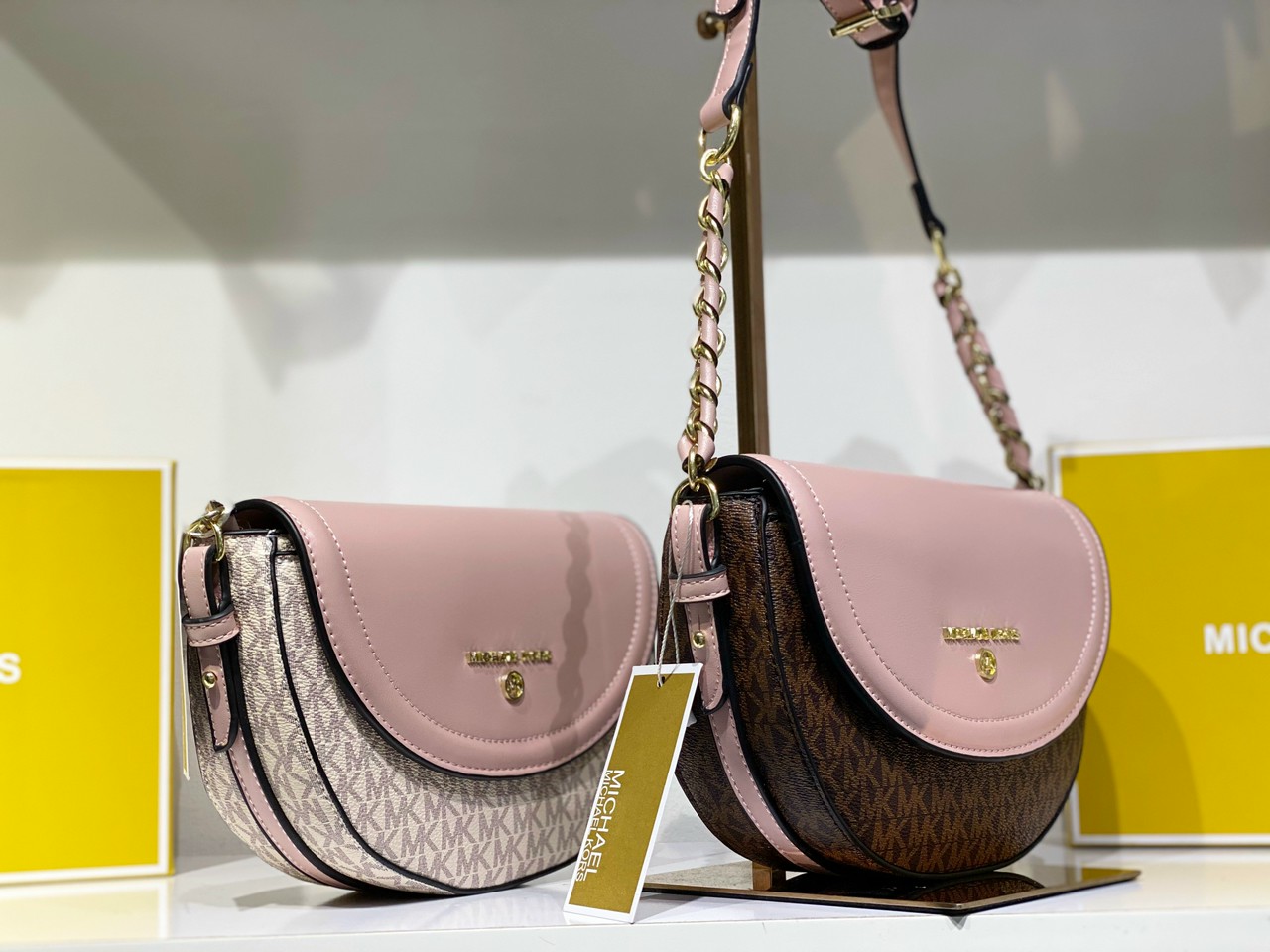 Túi xách Michael. Kors. fullbox size 21cm