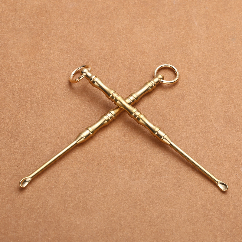 Móc Khóa Phong Thủy Hình Cây Ráy Tai - Kích Thước: 8.0 x 1.0cm