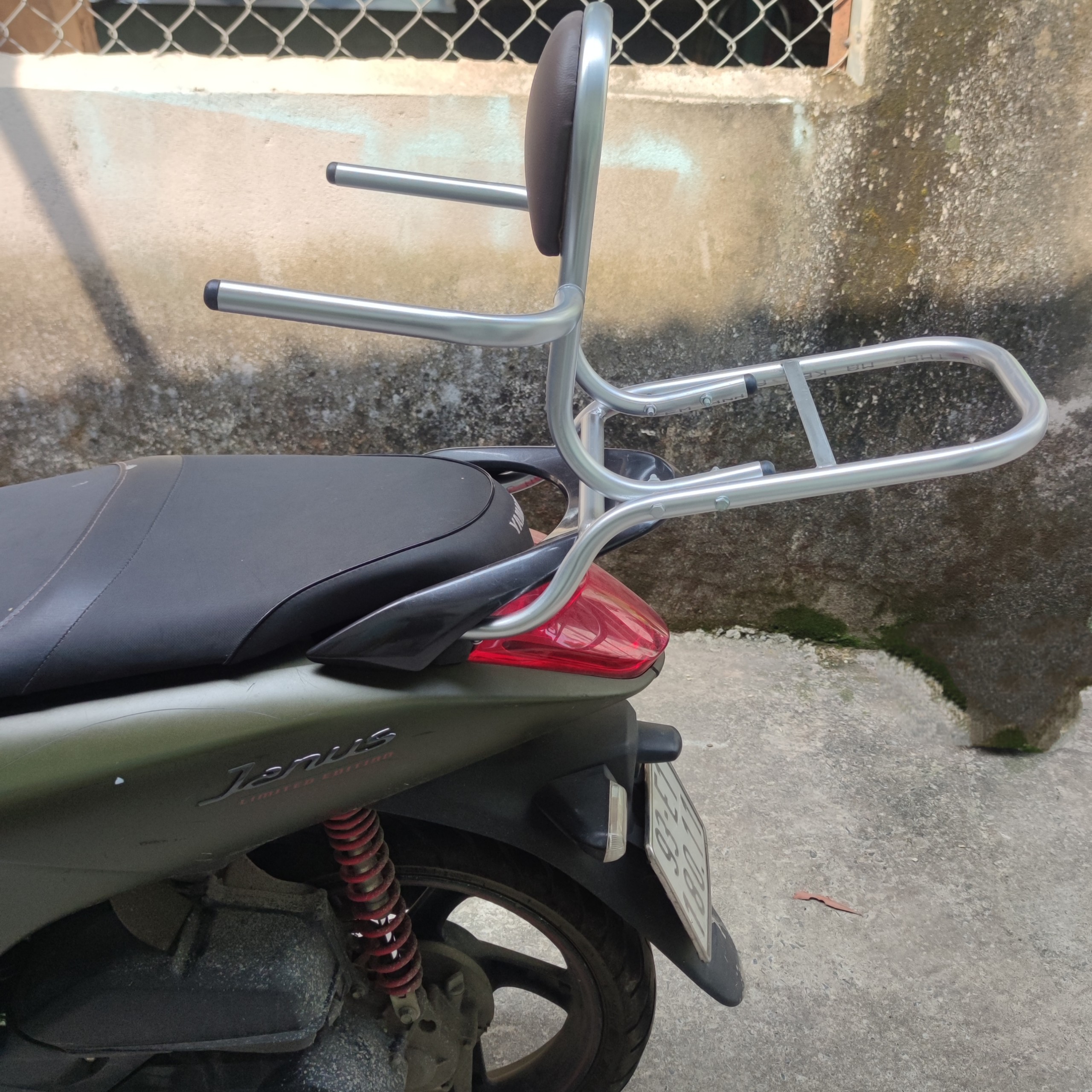( tặng lót tay) baga phượt cho xe JANUS