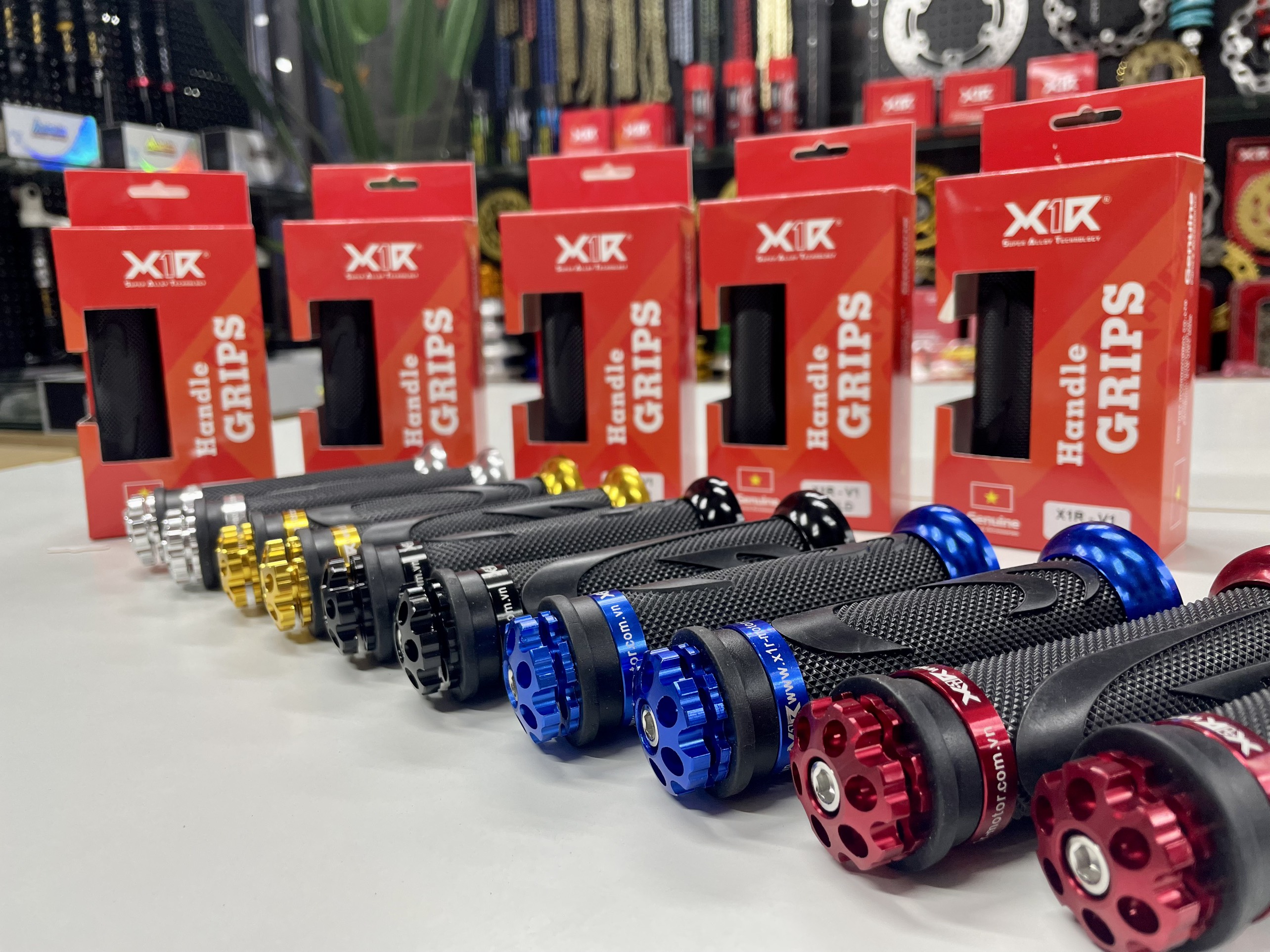 Tay Nắm Cao Su Cao Cấp X1R CNC - V1