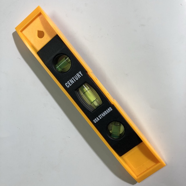 Thước thủy có nam châm hít 200mm Century
