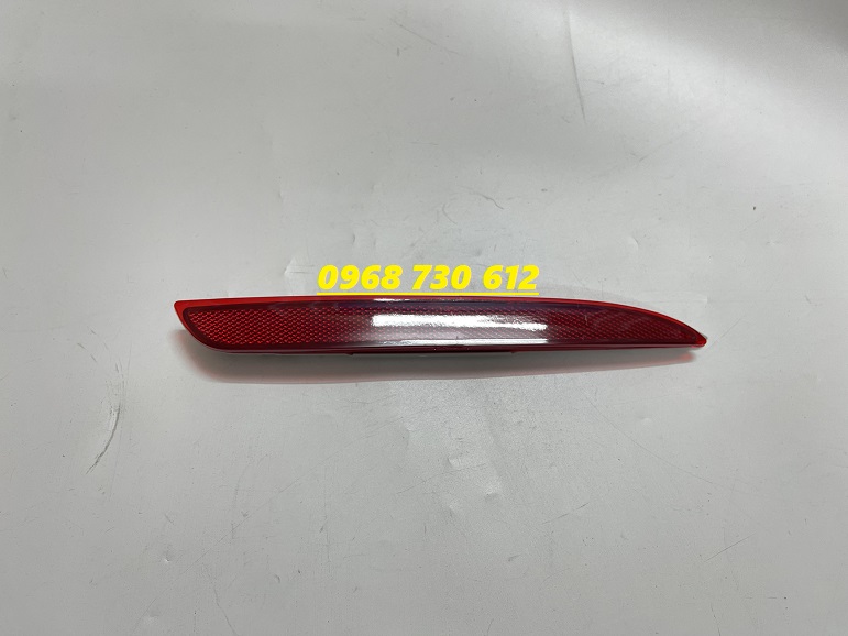 Đèn phản quang sau Mazda 3 2010