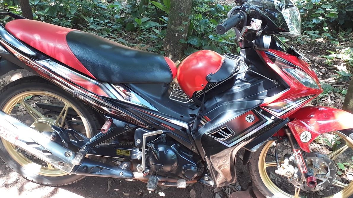 Tem exciter 2010 RC đỏ đen crom