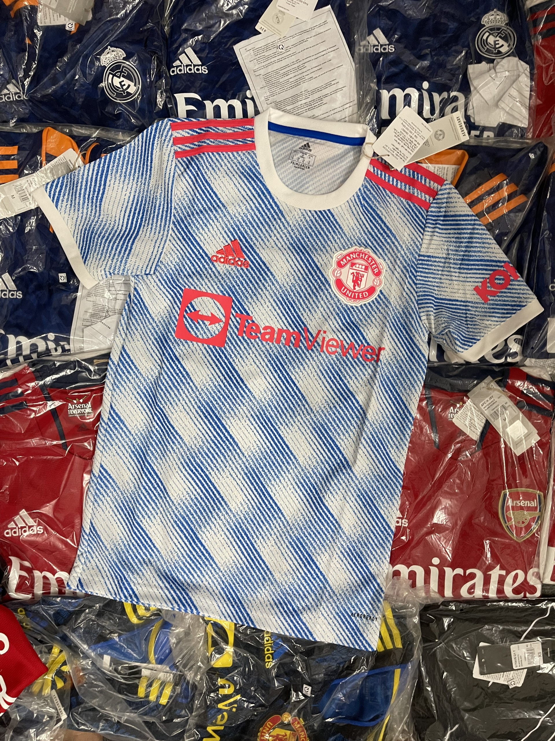 ÁO ĐẤU THỨ BA ASERNAL - REAL MADRID - MU 21/22