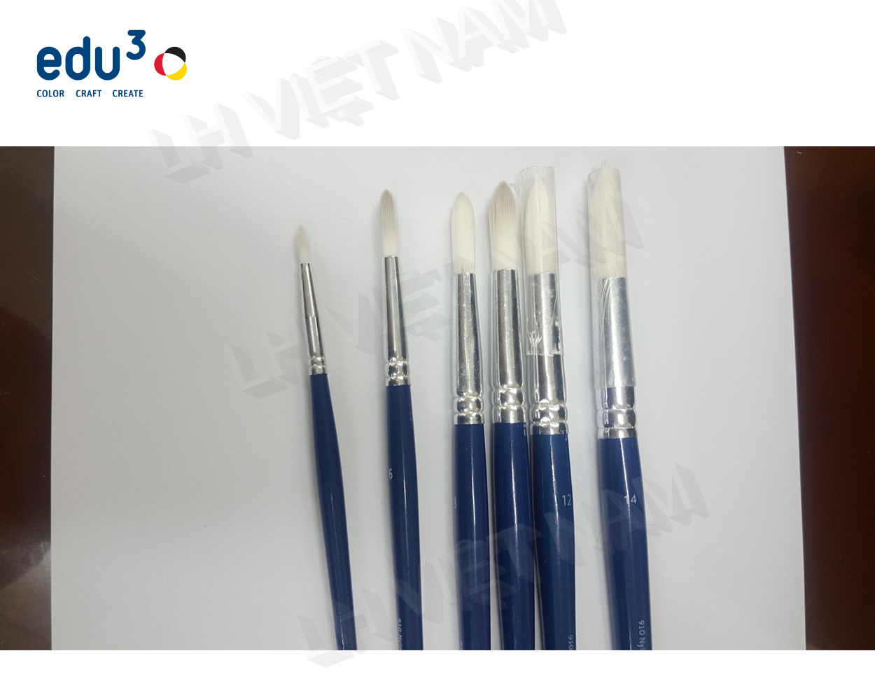 91070 EDU3 Taklon round head brush