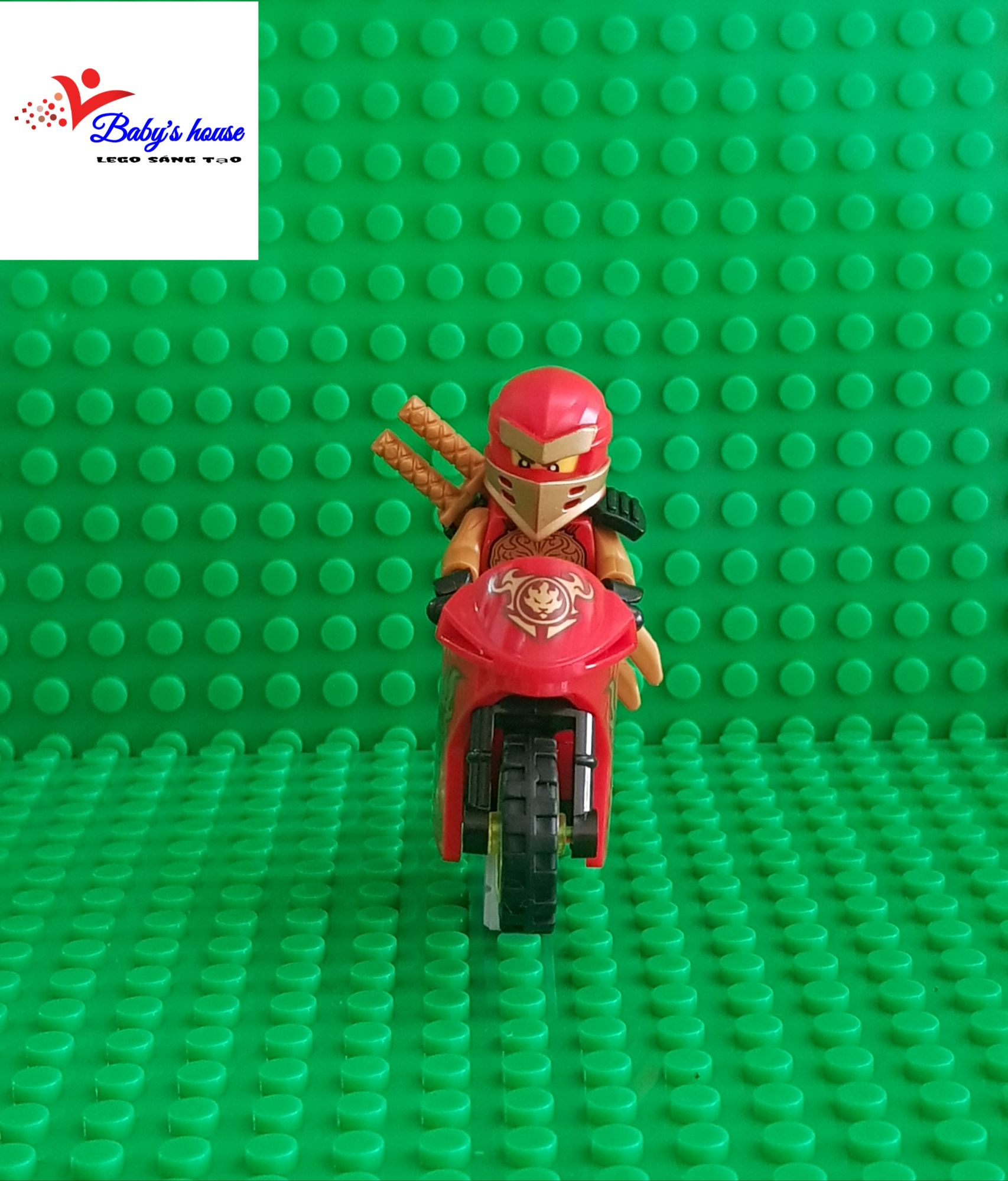 Minifugires nhân vật ninja kèm xe đua