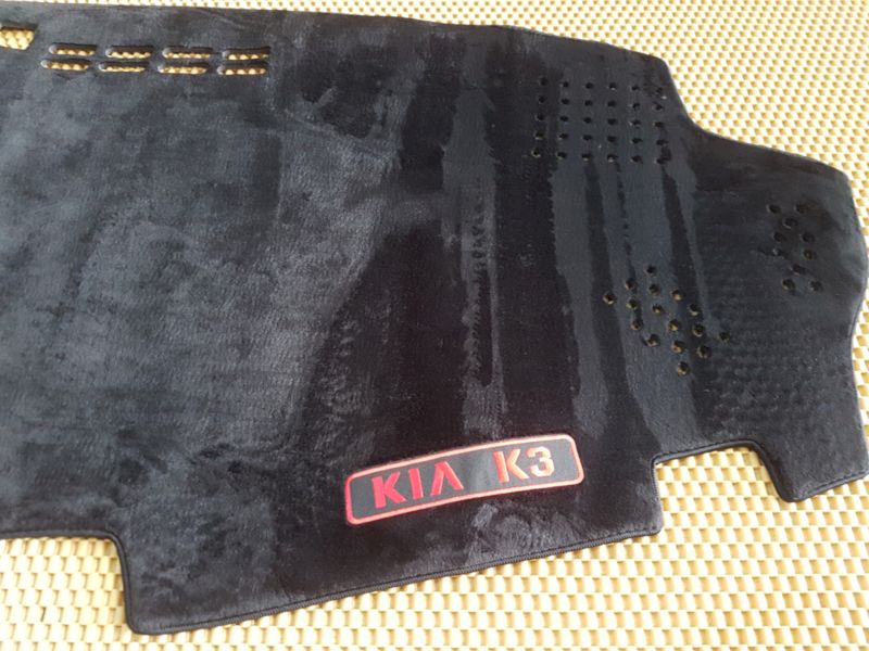 Thảm taplo xe Kia K3 2013-2015