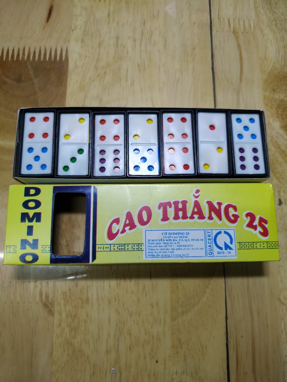 Bộ cờ domino bằng nhựa