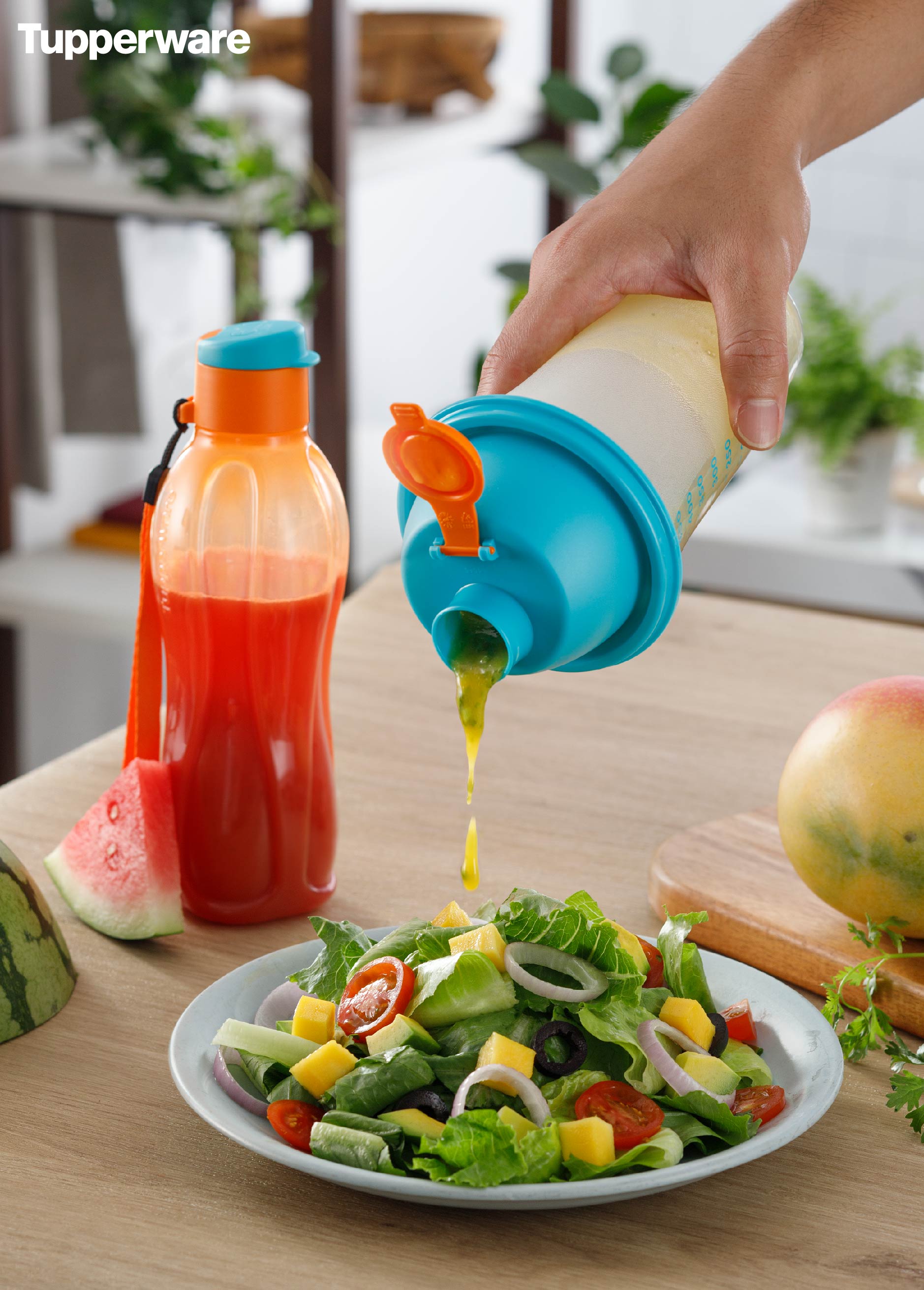 [Chính hãng] BỘ BÌNH NƯỚC VÀ BÌNH LẮC TUPPERWARE MEMBERKIT SHAKE N GO BLUE