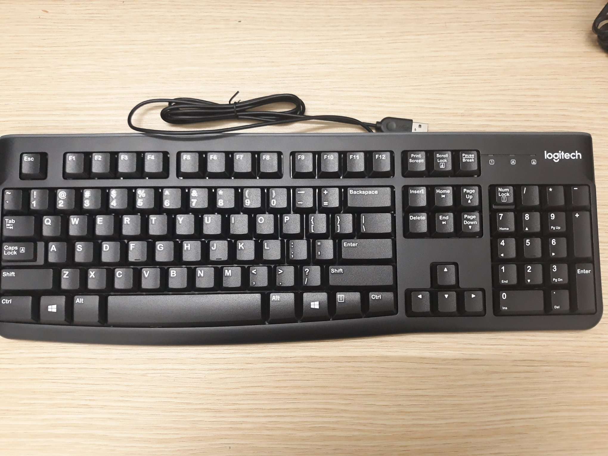 Bàn phím máy tính Logitech K120 có dây - Bảo hành 3 năm chính hãng