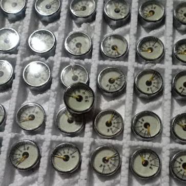 Đồng hồ 30mpa chân 8mm