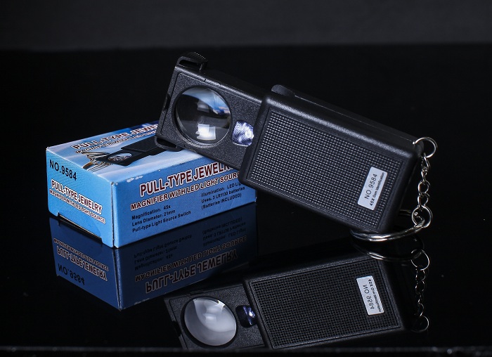 Kính lúp 45x mini có đèn ( SOI CHỮ, SOI MẠCH ĐIỂN TỬ )