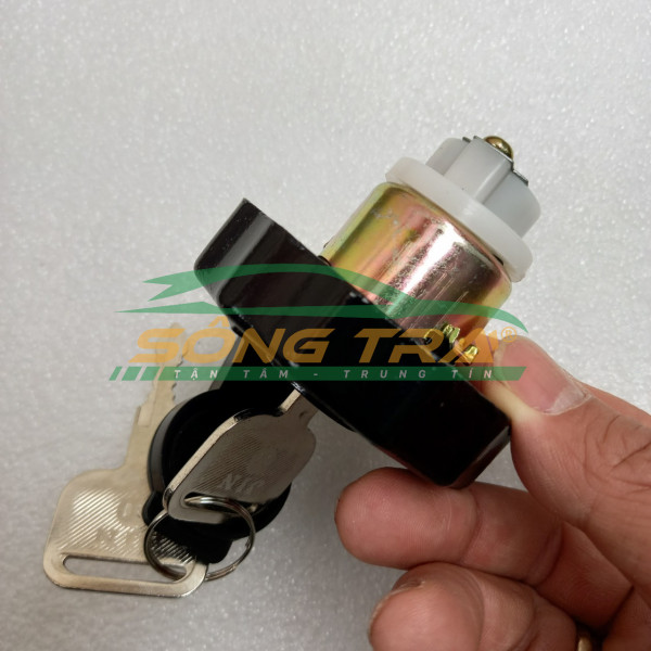 NẮP BÌNH DẦU MITSUBISHI FUSO CANTER