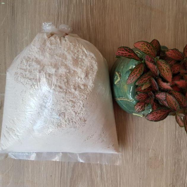 Vôi bột xử lý đất trồng cây 1kg