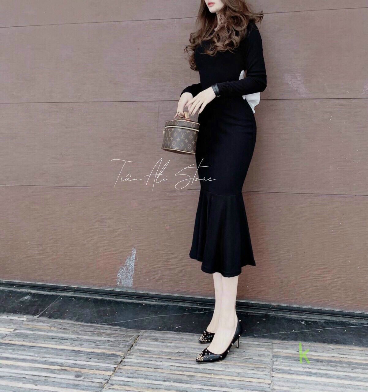 ĐẦM ĐUÔI CÁ TAY DÀI PHỐI NƠ SAU LƯNG SANG CHẢNH THỜI THƯỢNG - MTB