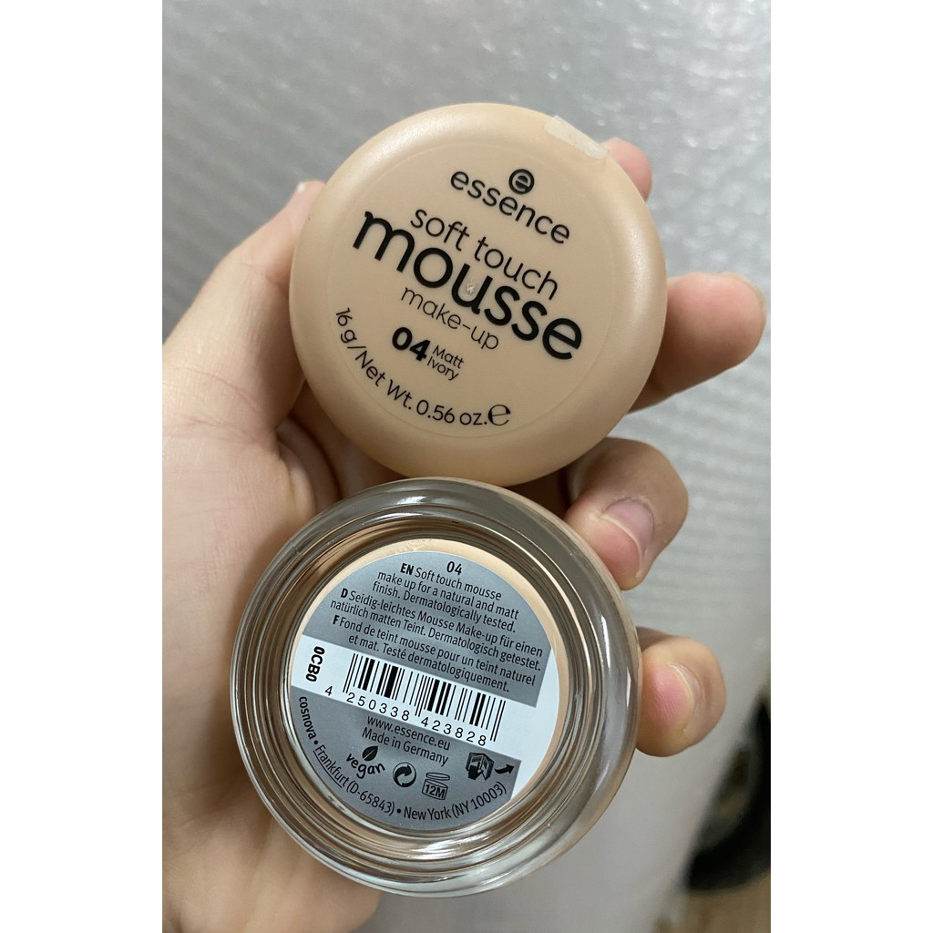 Phấn Tươi Essence Soft Touch Mousse 04 Matt Ivory Đức 16g