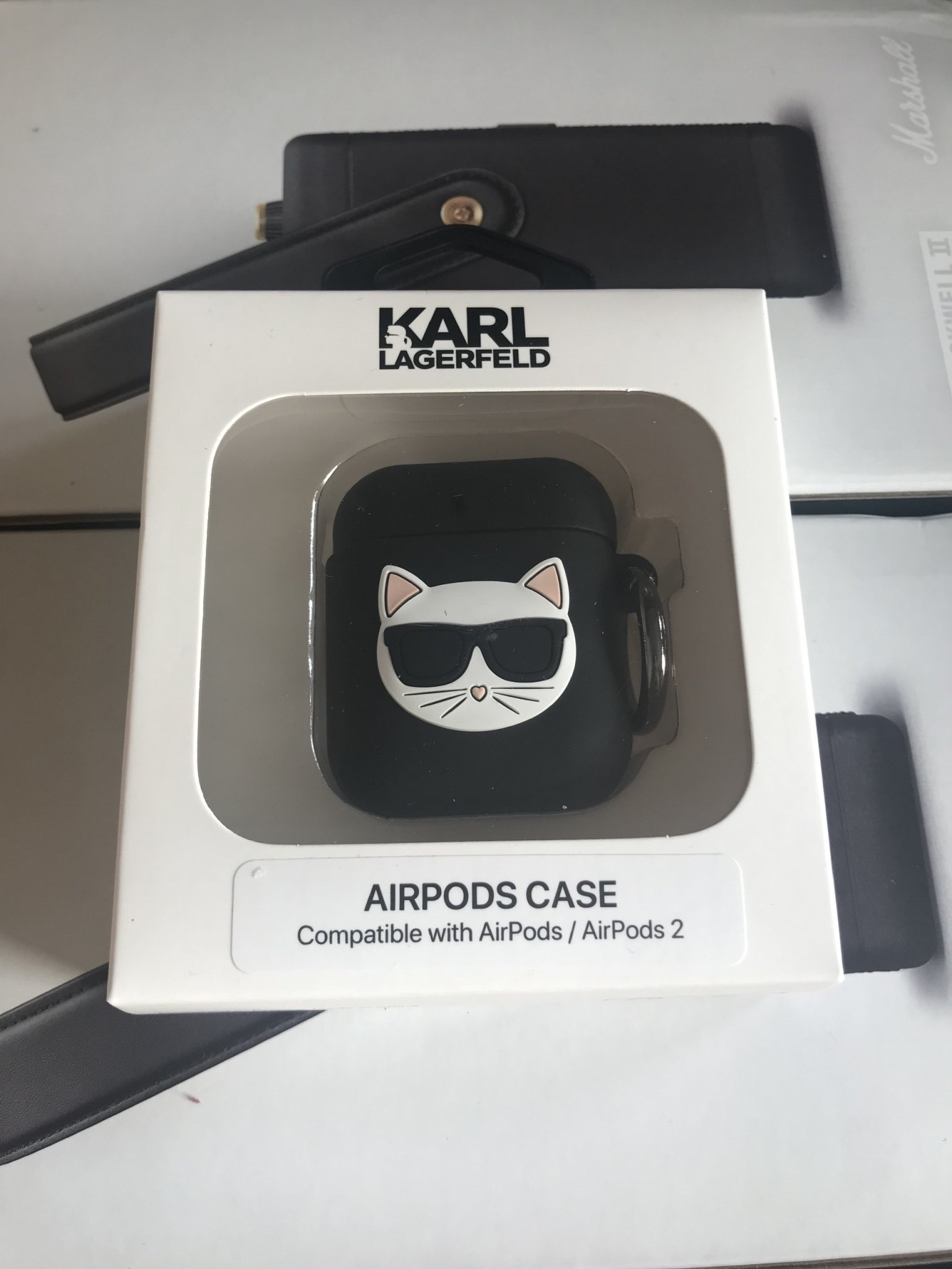 Case Airpods auth hãng Karl Lagerfeld