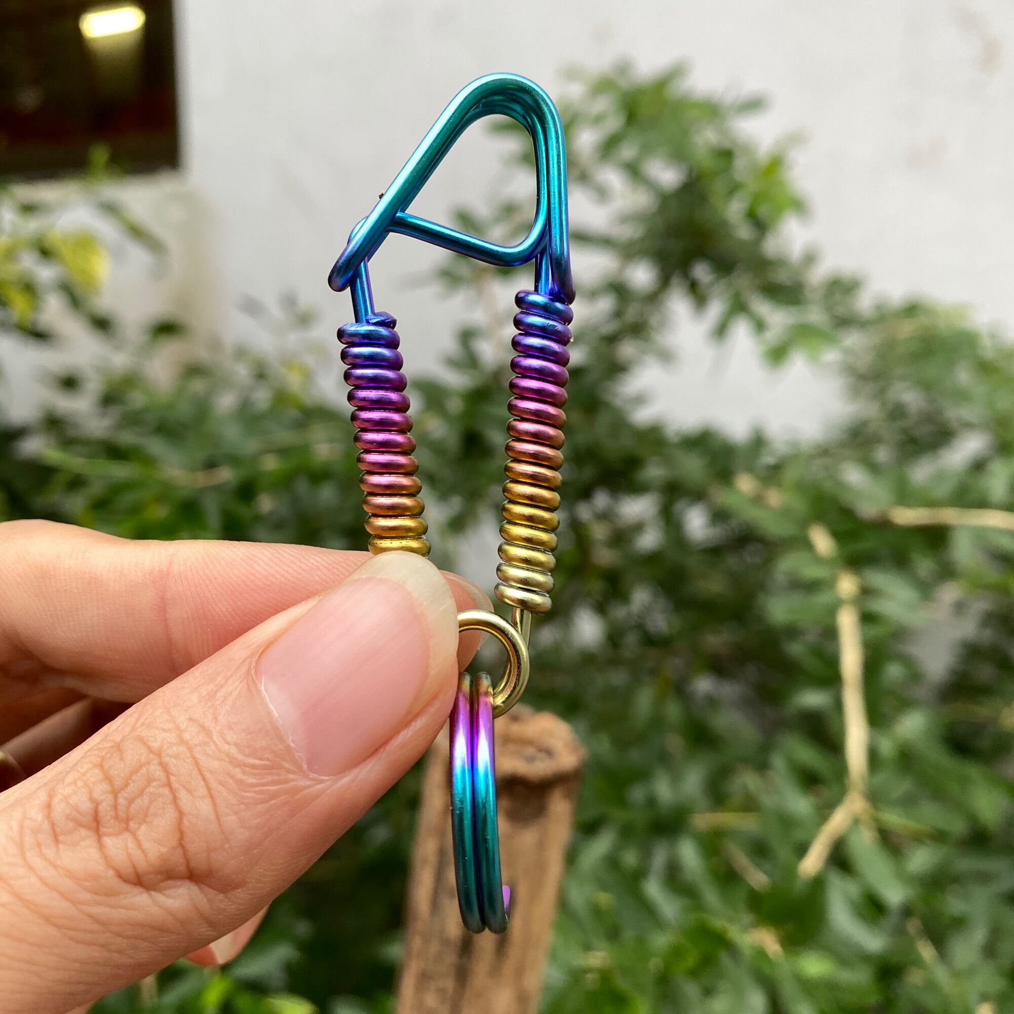 Móc khoá titanium gr5 thiết kế thủ công bền đẹp