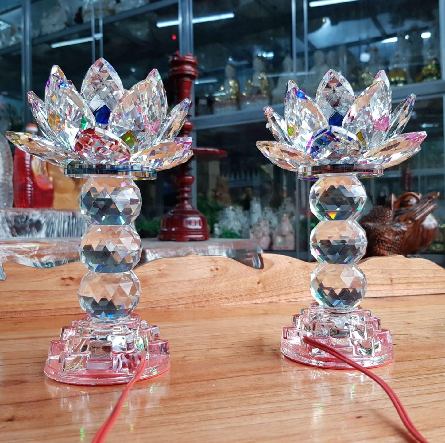 Cặp đèn thờ đá pha lê tự động đổi màu cao cấp
