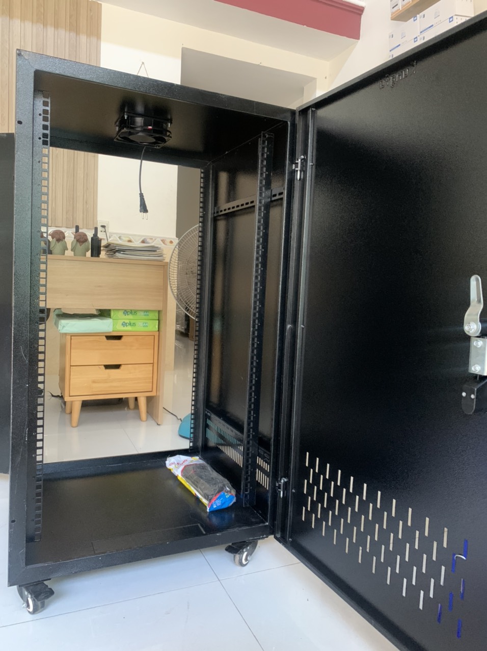 Tủ Rack 20U - D600