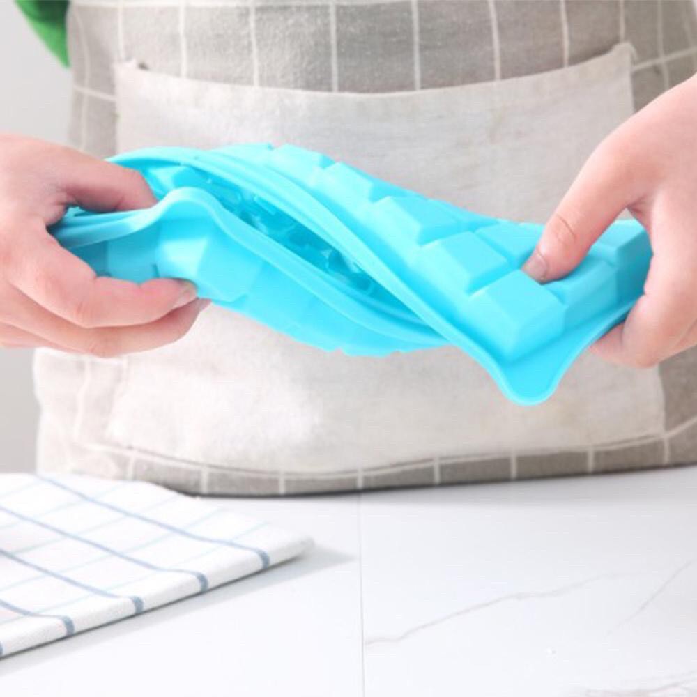 Khay làm đá silicon có nắp đậy