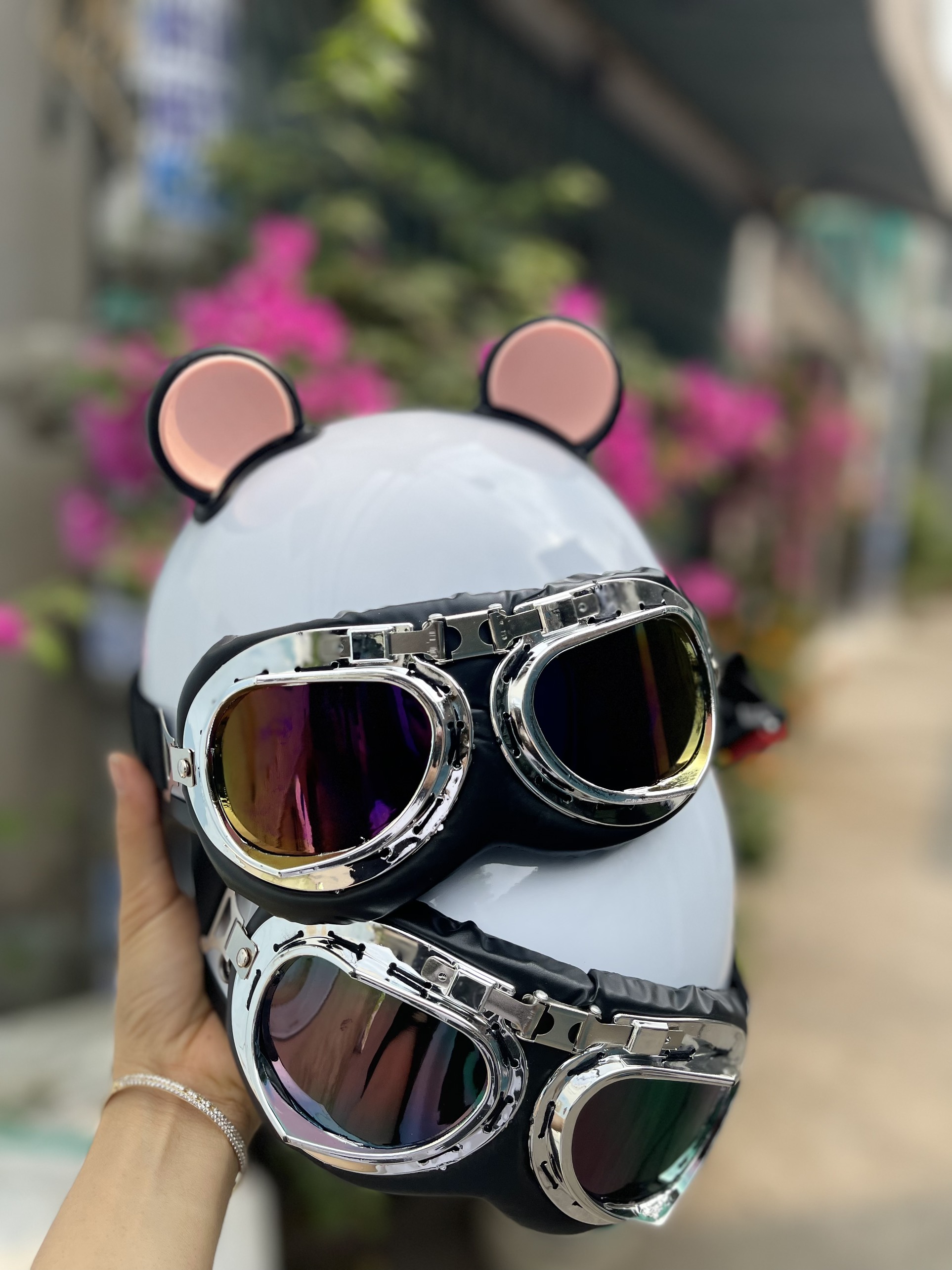 NÓN BẢO HIỂM KÍNH PHI CÔNG KÈM TAI GẤU MICKEY