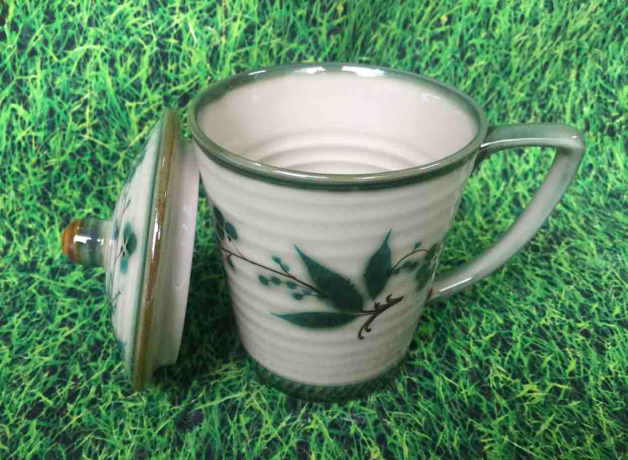 Cốc sứ Bát Tràng vẽ đào xanh dung tích 330ml