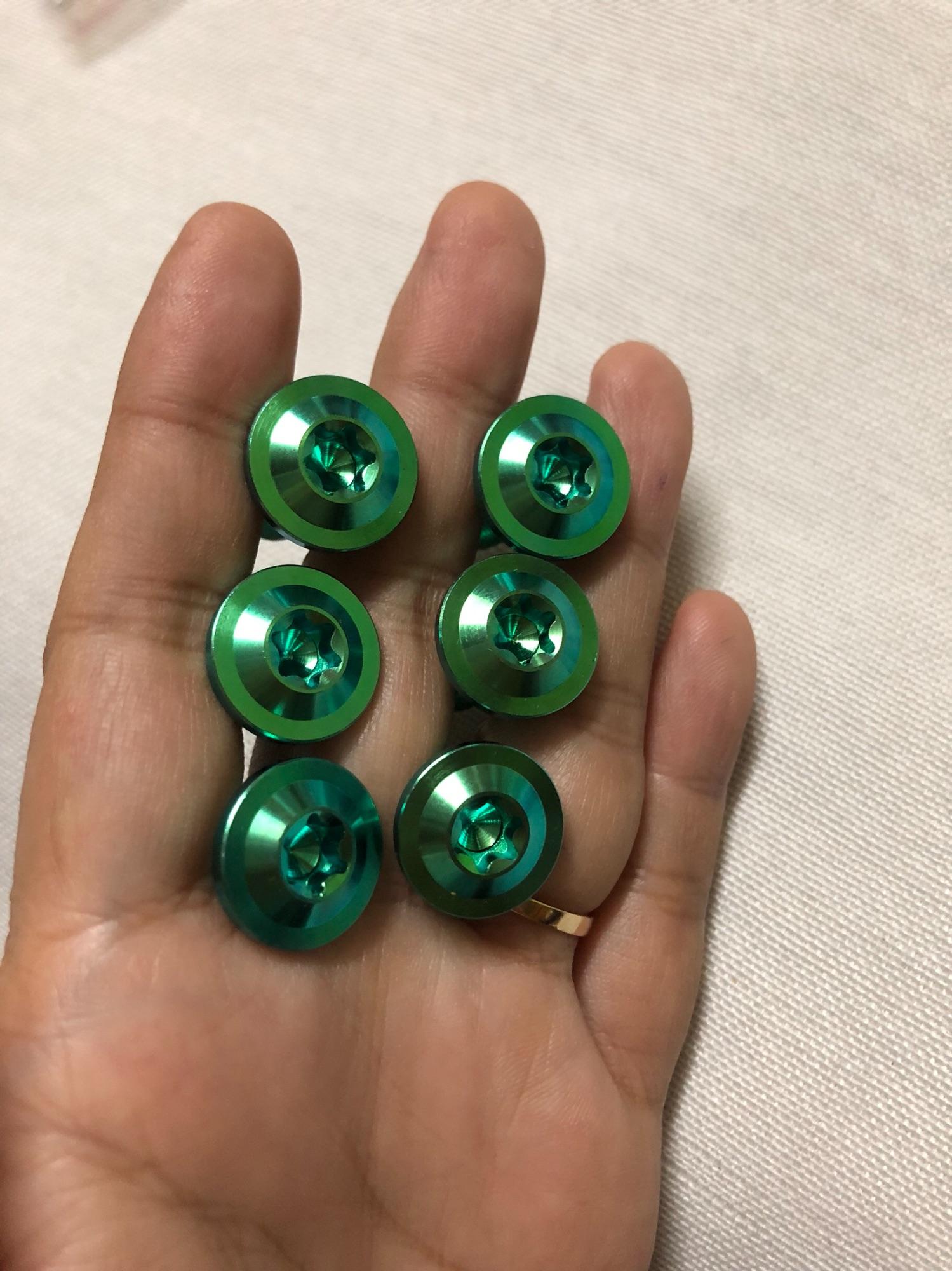 6 CON ỐC GR-5 BẮT ĐĨA TRƯỚC WINNER X MÀU