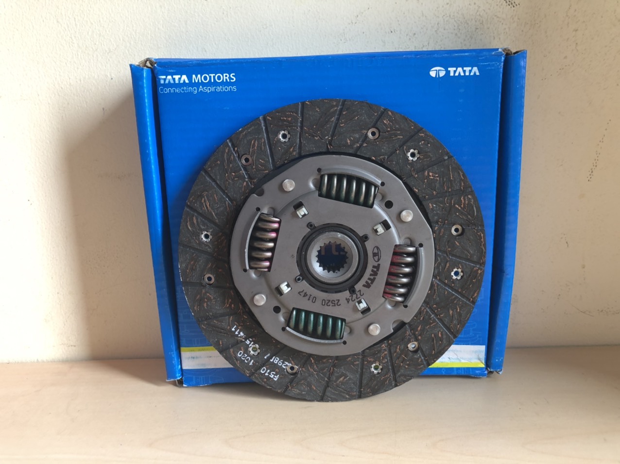 Lá côn ( ly hợp ) xe tải TATA  1T2