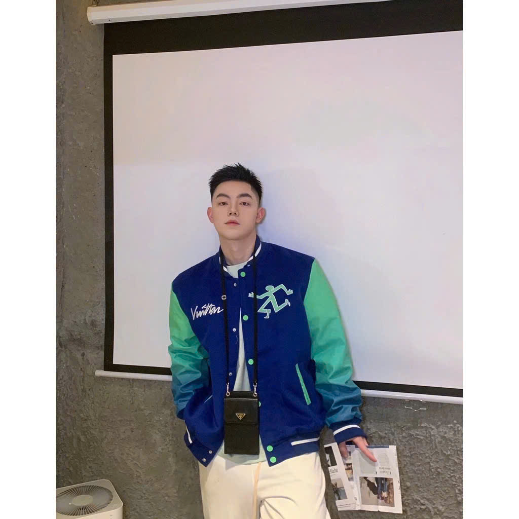ÁO BOMBER varsity TAY L VÊ XANH LÁ CÂY, Áo Màu Kem , đủ màu