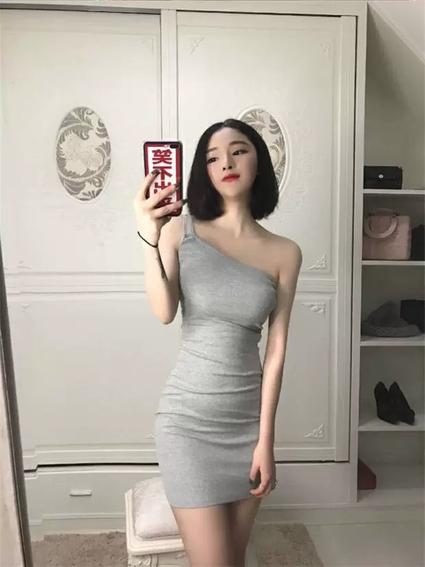 Váy 1 dây lệch vai