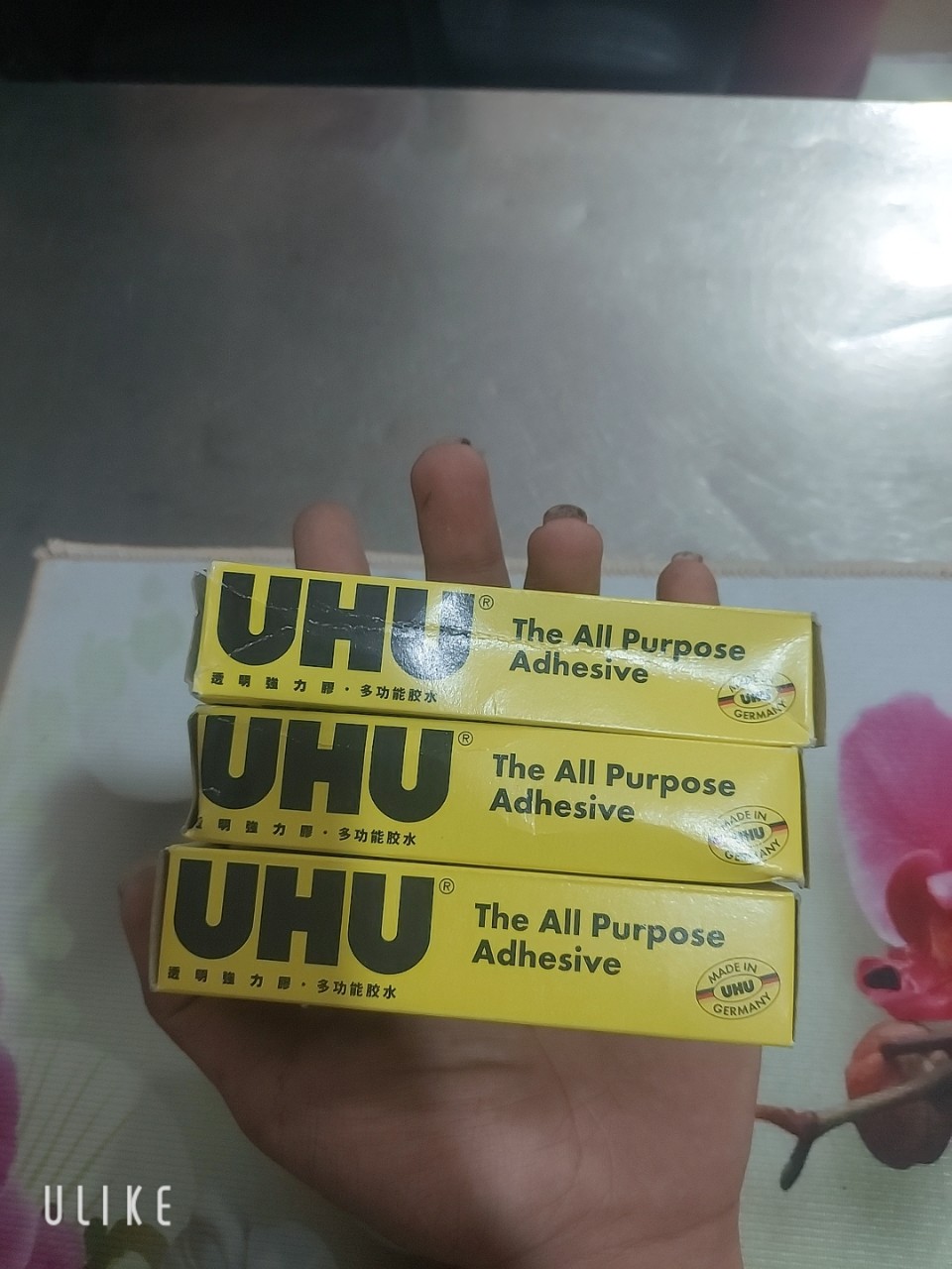 chai keo dán vải UHU