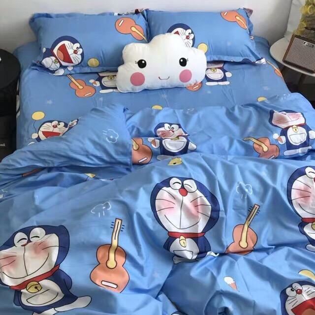 Bộ chăn ga gôi Doremon đánh đàn + Ruột chăn hè thu