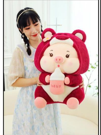 Gấu Bông Heo Cosplay Lotso ôm bình sữa, Heo Baby cute đội nón gấu dâu có thể cở nón ra được
