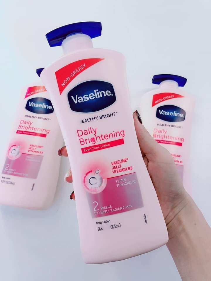 SỮA DƯỠNG THỂ TOÀN THÂN VASELINE 725ML