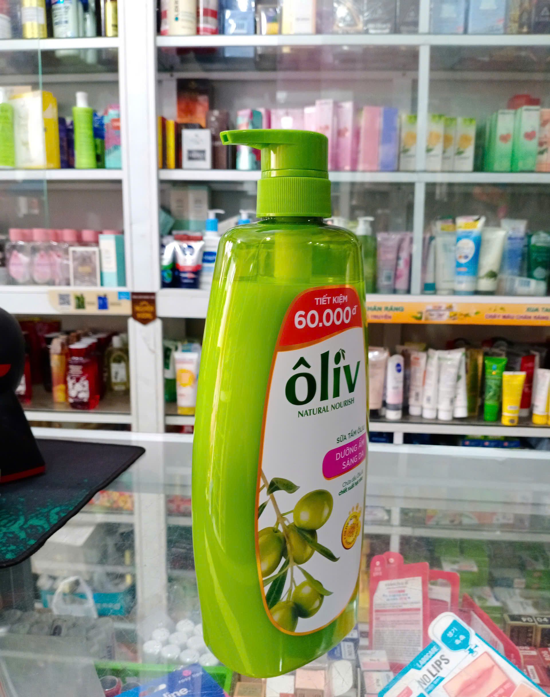 SỮA TẮM DƯỠNG DA OLIV DƯỠNG ẨM SÁNG DA 650ML