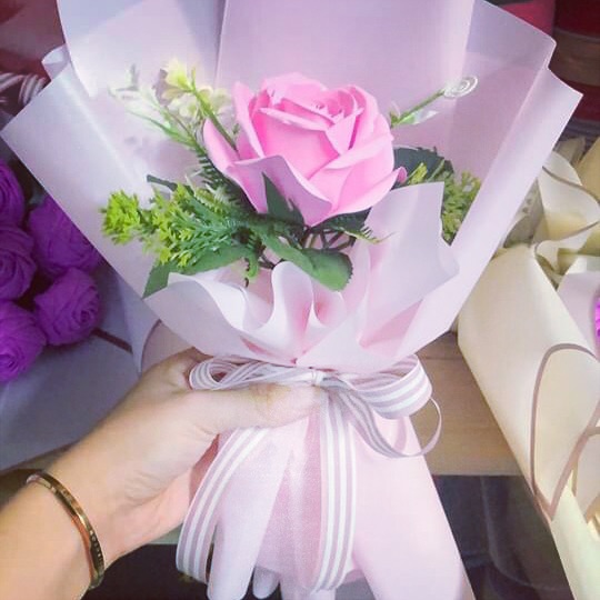 Bó hoa hồng mỹ thuật