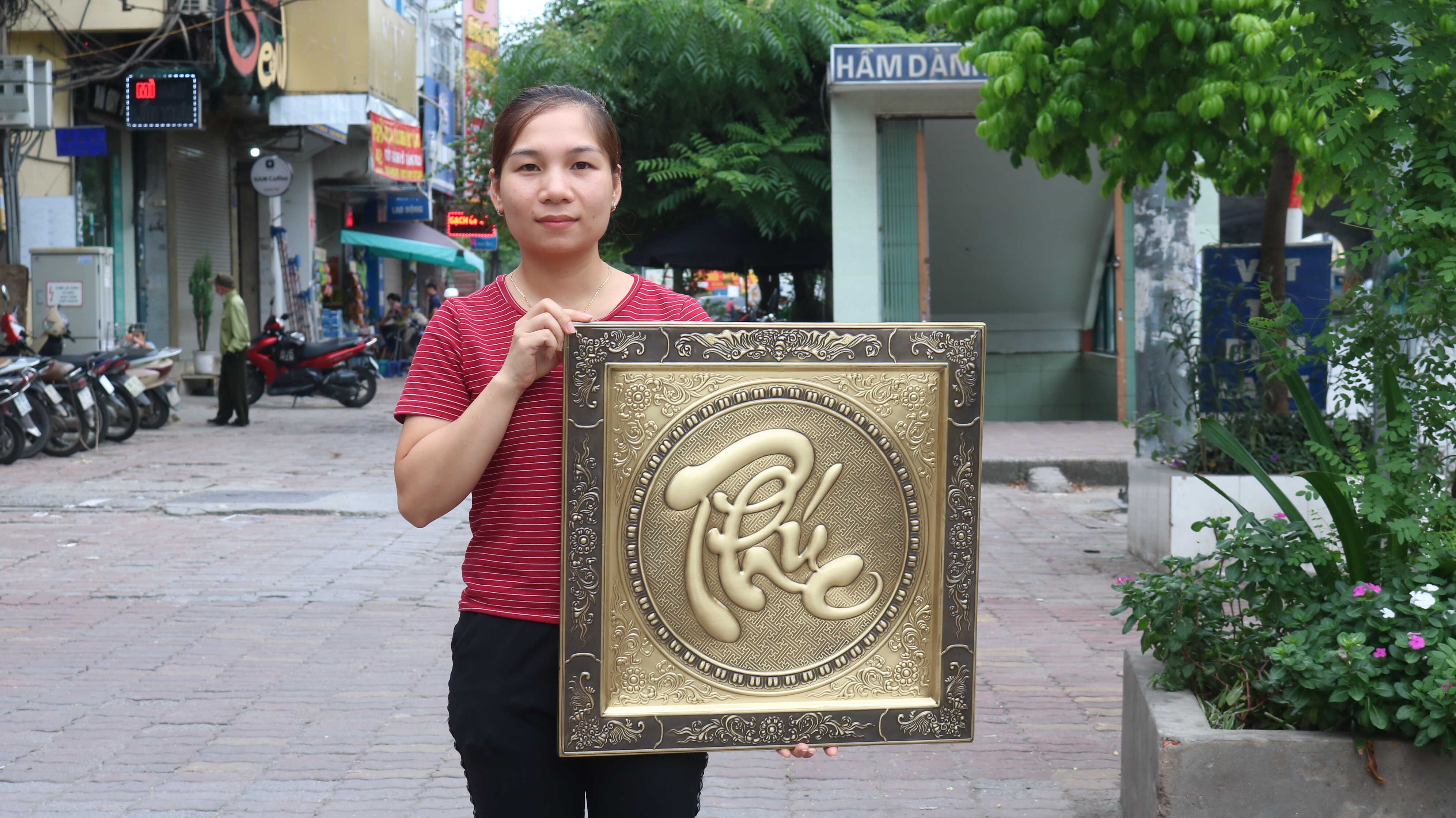 Tranh Chữ Phúc Bằng Đồng Vuông 55CM