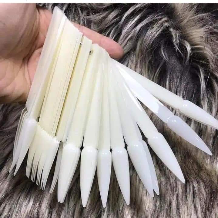 Móng que nhọn làm mẫu, tập sơn 50 que