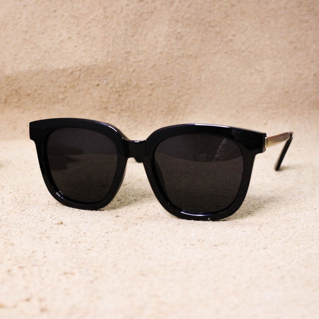 Mắt kính unisex đen