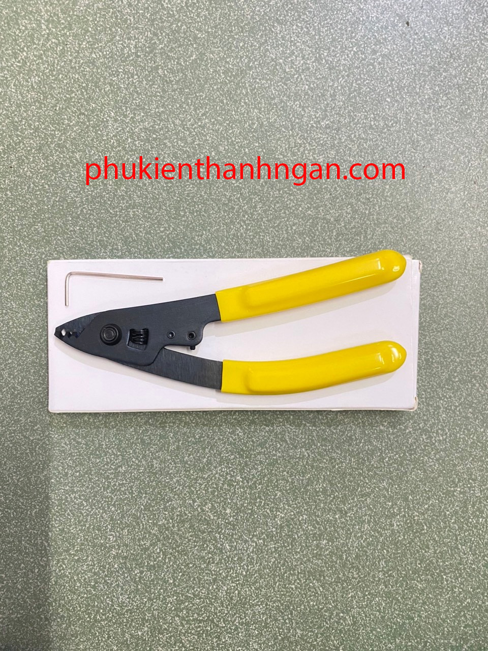 Kiềm Tuốt sợi quang 3 lỗ CFS-3