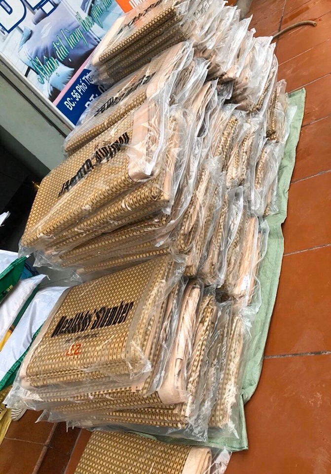 Chiếu Lụa Điều Hoà MUJI 1m6 x 2m ( tặng kèm 2 vỏ gối)