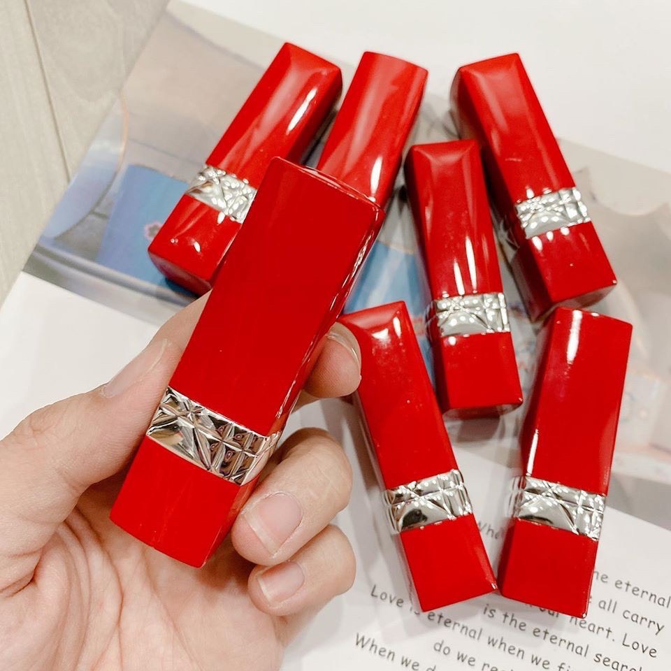 Son thỏi lì Dior Ultra Rouge 999 3,2g