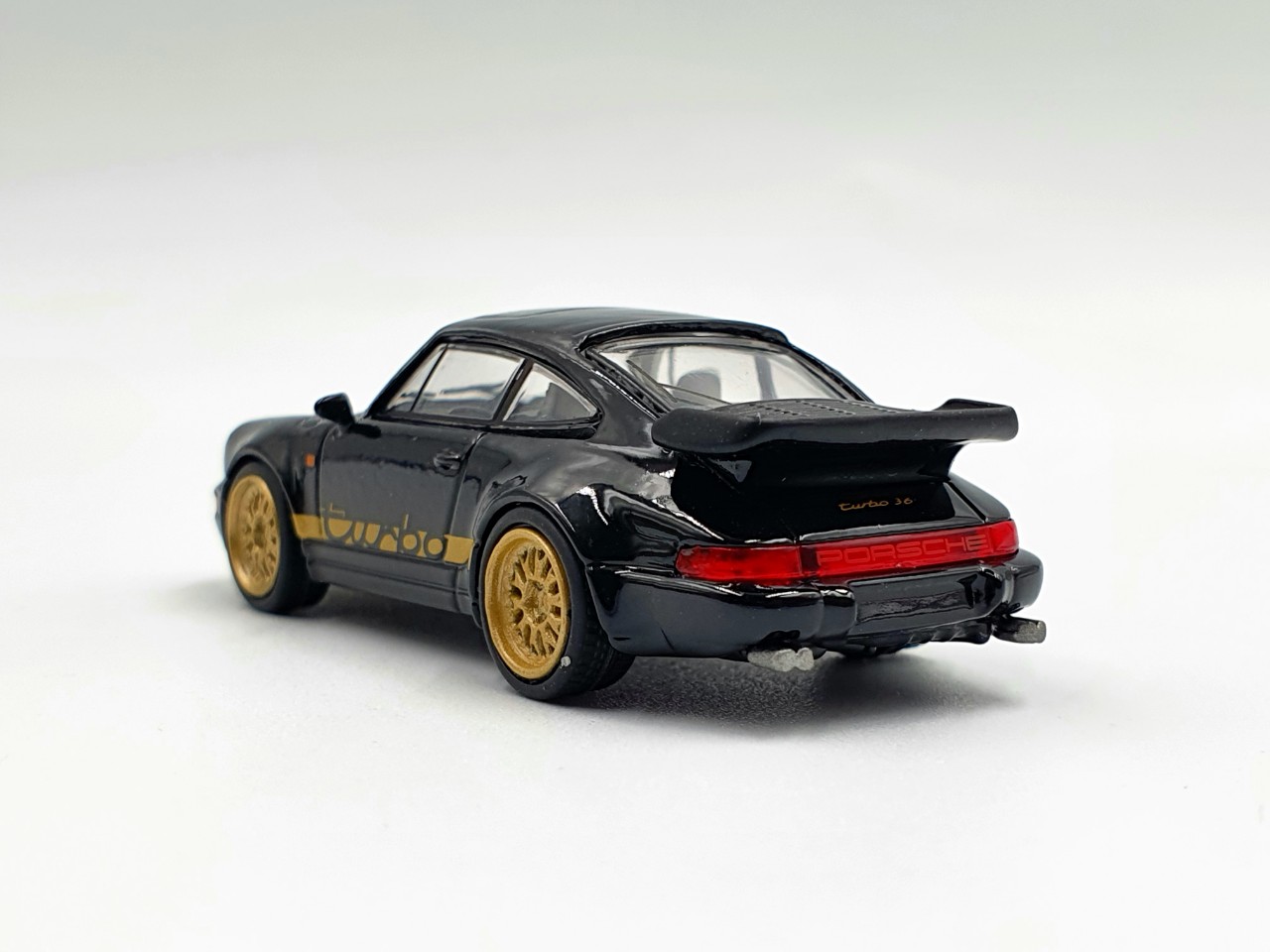 Xe Mô Hình Porsche 911 Turbo 1:64 Schuco ( Đen )