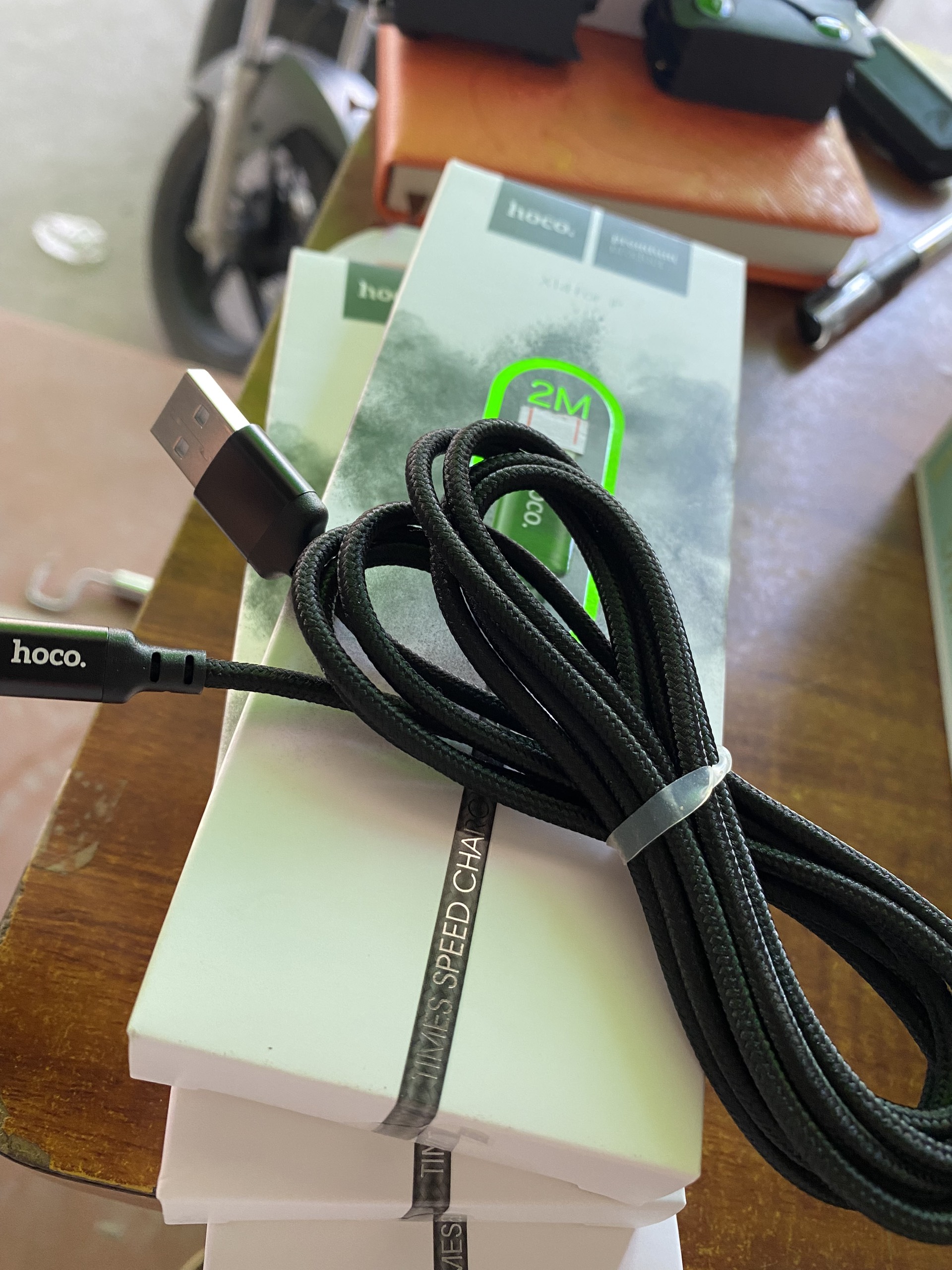 Dây Cáp Sạc Lightning Chính Hãng Hoco X14 Dài 2M