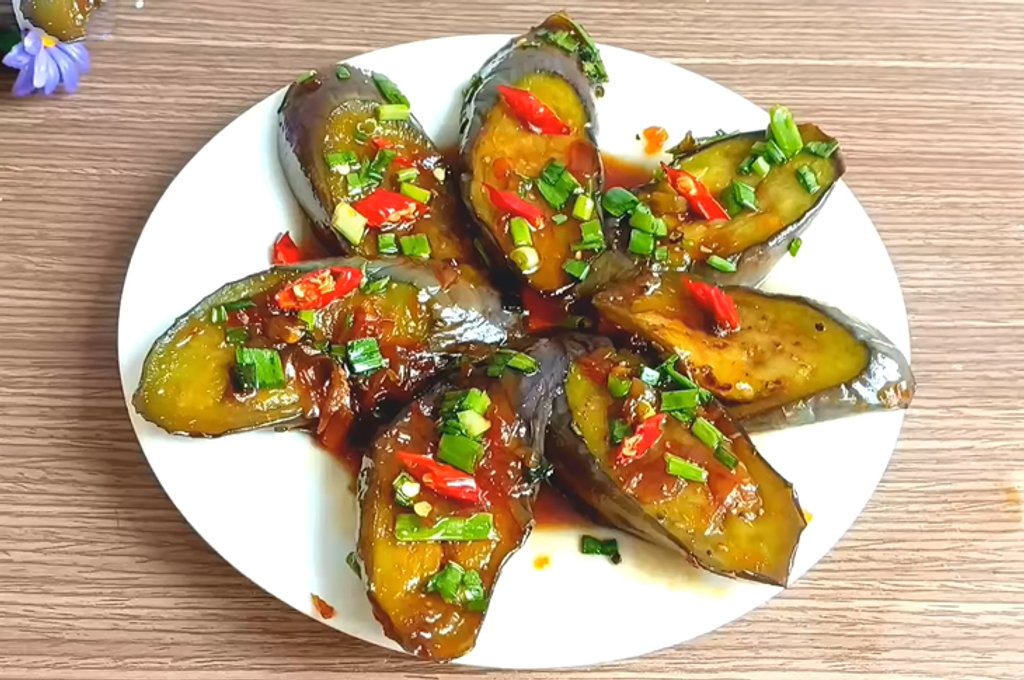 Hạt Giống Cà Nâu Cơm Xanh Gói 0.5gr