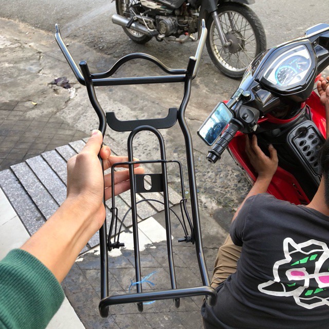 BAGA giữa EXCITER 2010 sơn tĩnh điện